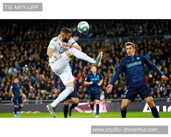 莫斯科斯巴达与红宝石的激烈对决揭示足球战术的魅力与精彩瞬间